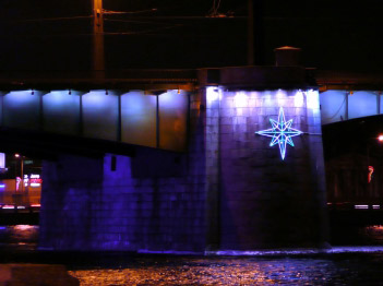 Декоративная подсветка Кантемировского моста