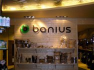 Интерьерная реклама - оформление витрин в магазине «Banius»